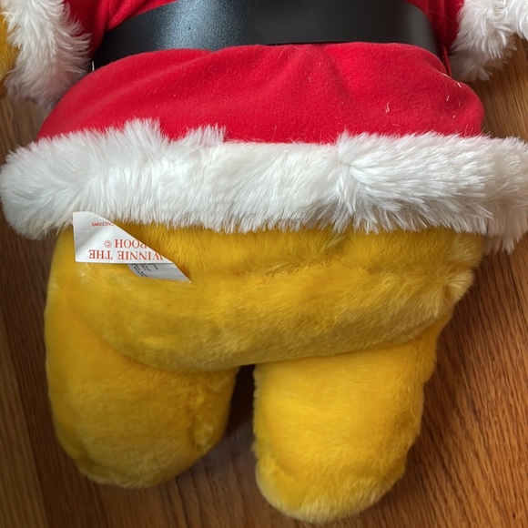Vintage Winnie the Pooh santa plush toy - Picture 6 of 7